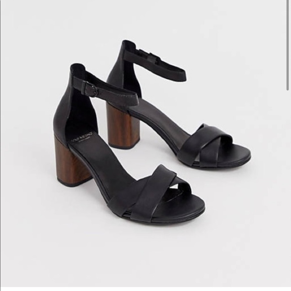 Vagabond Carol Leather Crossover Heeled Sandals